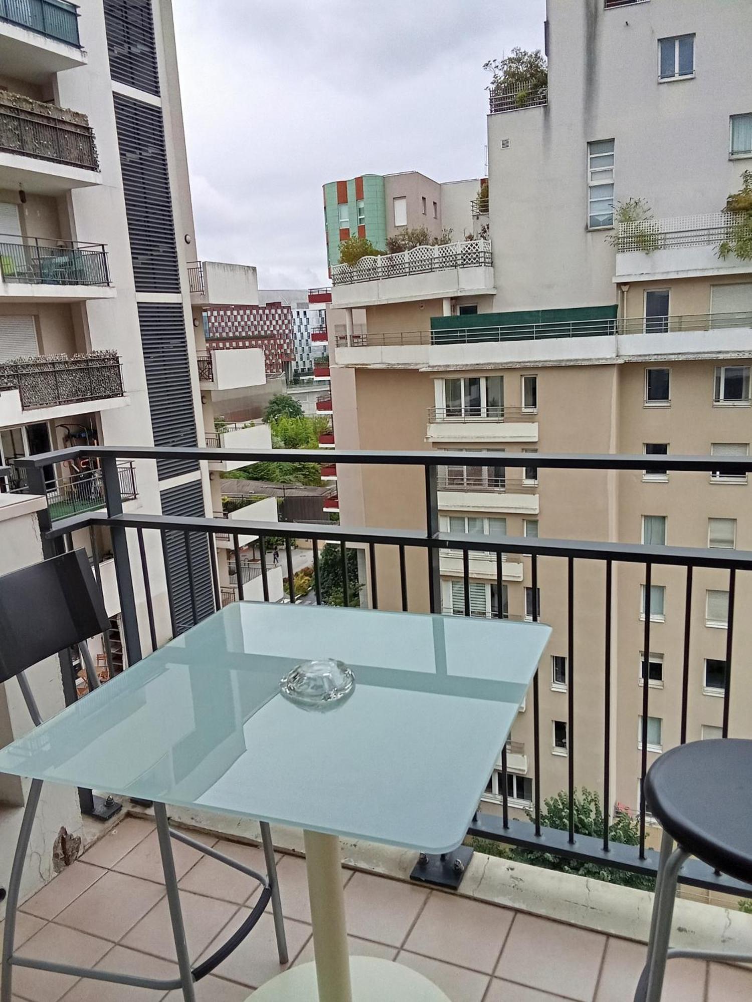 Studio Lumineux Courbevoie Exterior foto